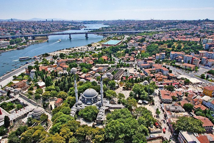 İstanbul'un manevi sultanlığı