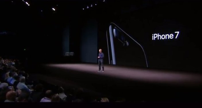 iPhone 7 ve iPhone 7 Plus görücüye çıktı