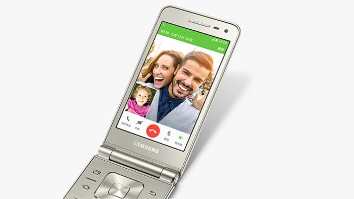 Samsung kapaklı telefonunu tanıttı