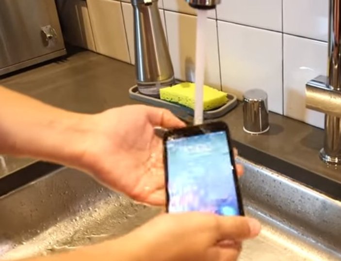 iPhone 7'nin ilk suya dayanıklılık testi