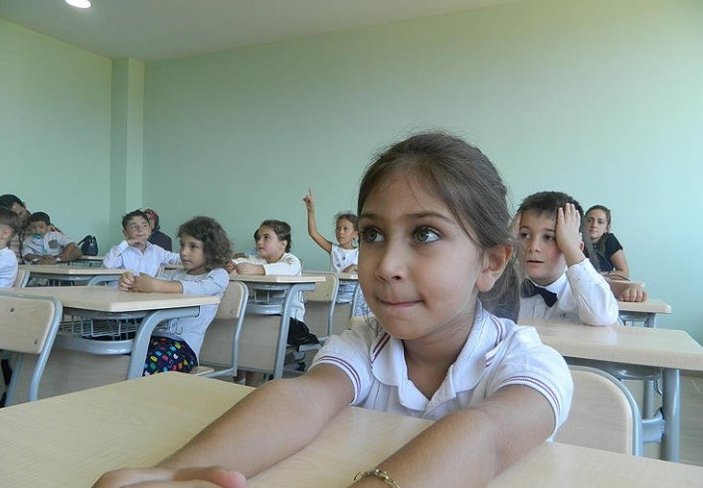 Gürcistan'da ilk Türk devlet okulu açıldı
