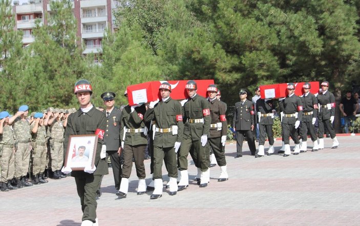 Siirt'te şehit olan korucular için tören düzenlendi