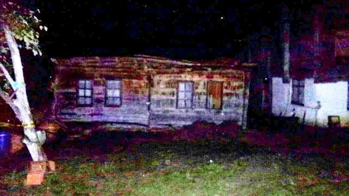Sinop'ta 2 katlı ev çöktü: 1 ölü 1 yaralı