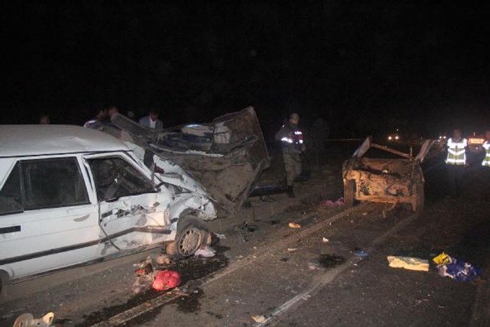 Şanlıurfa'da trafik kazası: 12 yaralı