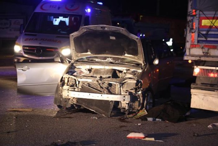 Kocaeli'de kaza: 3 ölü 2 yaralı