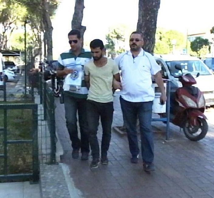 Balıkesir'de telefon dolandırıcılığına 2 tutuklama