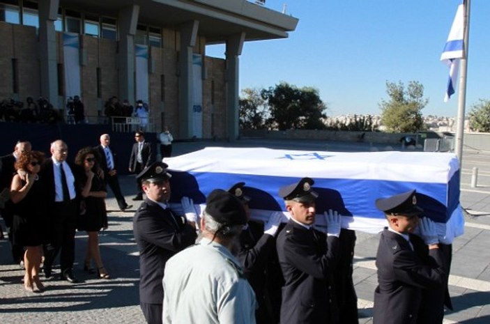 İsrailliler bugün Peres'e veda ediyor