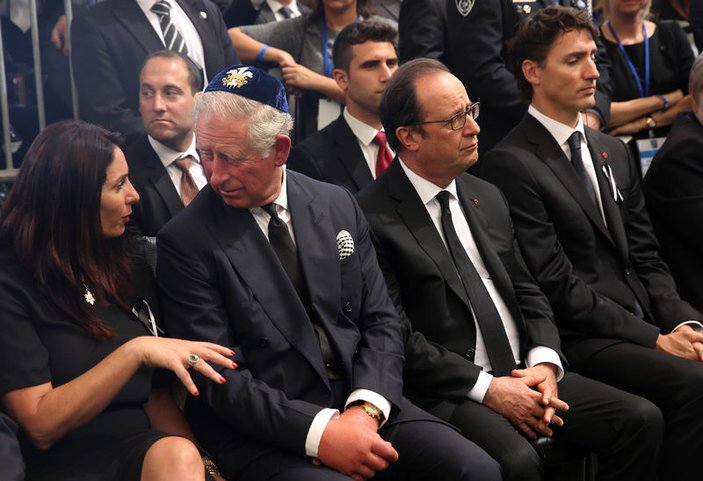 Prens Charles kipa taktı, Hollande takmadı