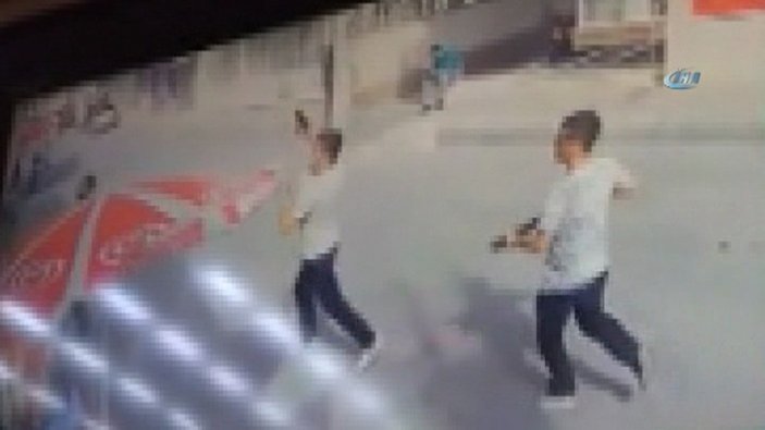 İzmir'de silahlı 8 kişi depo bastı