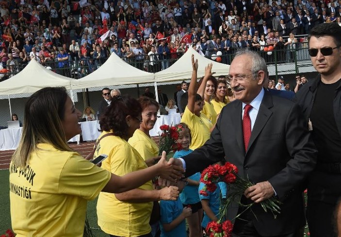 Kılıçdaroğlu İzmir'de toplu açılış törenine katıldı