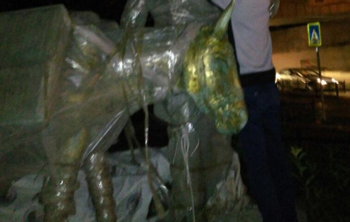 Kılıçdaroğlu Kartal'da eşekli heykeli açacak mı