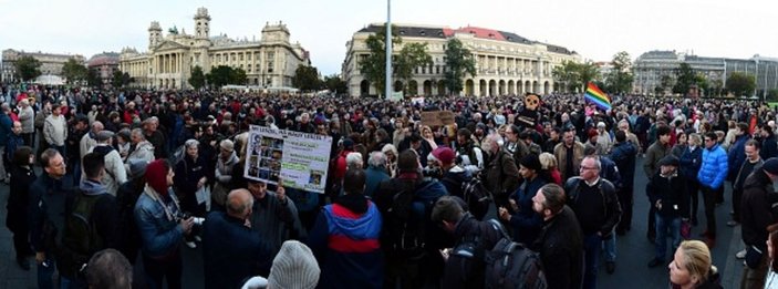 Macaristan'da Nepszabadsag gazetesi kapatıldı