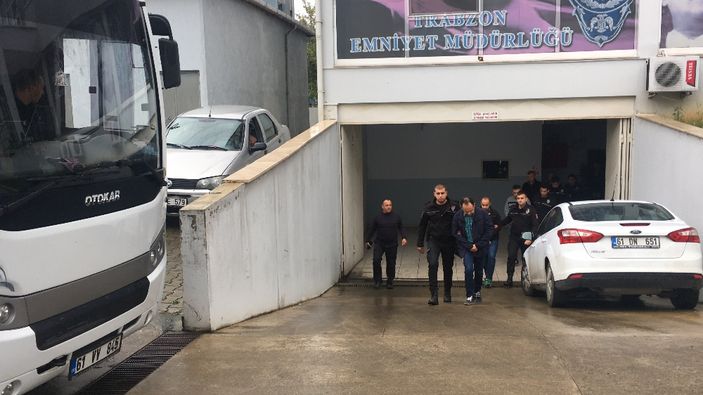Trabzon eski Sahil Güvenlik Komutanı tutuklandı