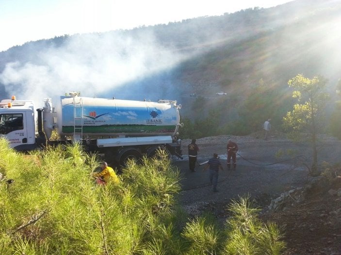 PKK'lı teröristler kaçmak için ormanı yaktı