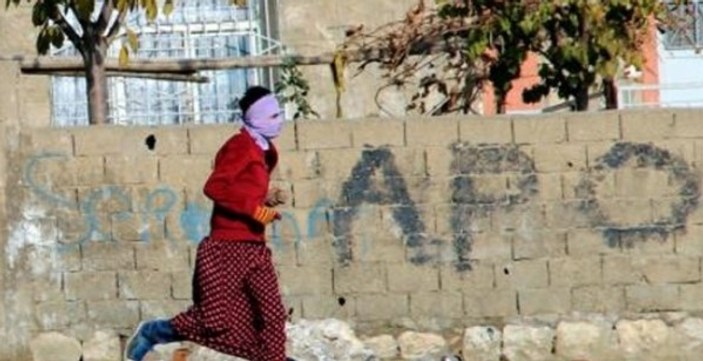 DAEŞ'liler etek giyip kadın kılığında kaçıyor