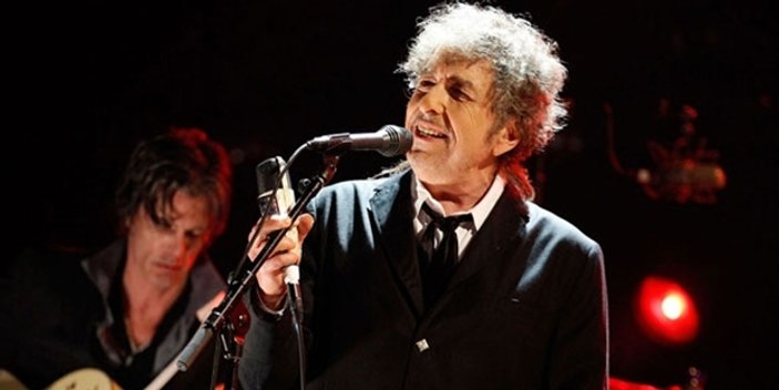 Bob Dylan Nobel'i kabul ettiğini duyurdu