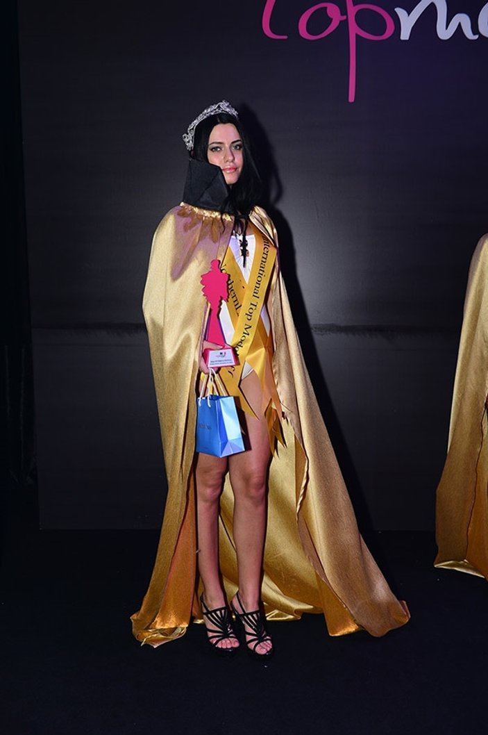 Kıbrıs'taki güzellik yarışmasını Türk model kazandı