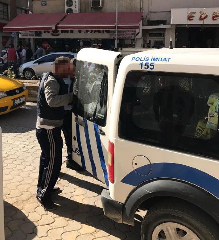 İzmir'de tacizciye meydan dayağı atıldı