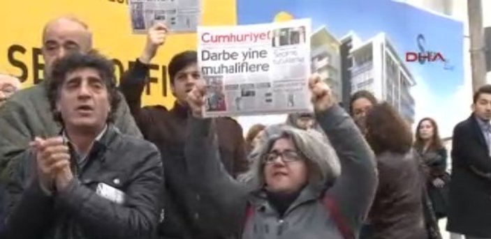 CHP ve HDP'lilerden Cumhuriyet'in önünde protesto