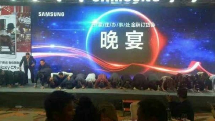 Samsung'un Çinli yöneticileri diz çöküp özür diledi
