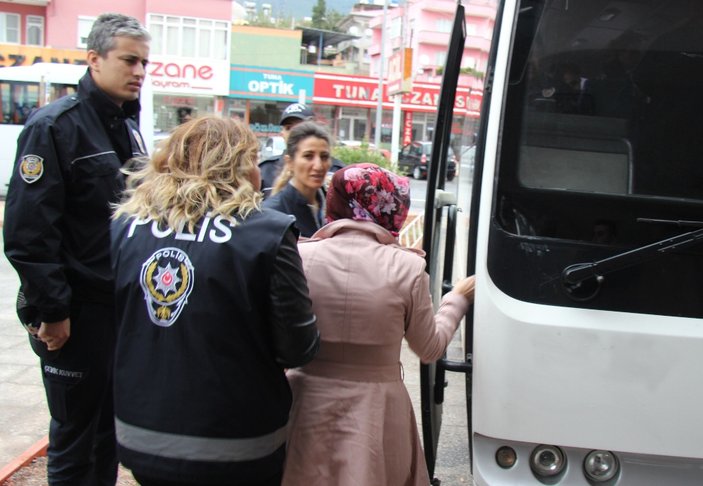 Kahramanmaraş'ta 9 zabıt katibi FETÖ'den tutuklandı