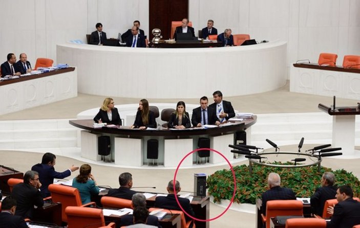 Kılıçdaroğlu'na hakaret eden Meclis çalışanı görevden alındı