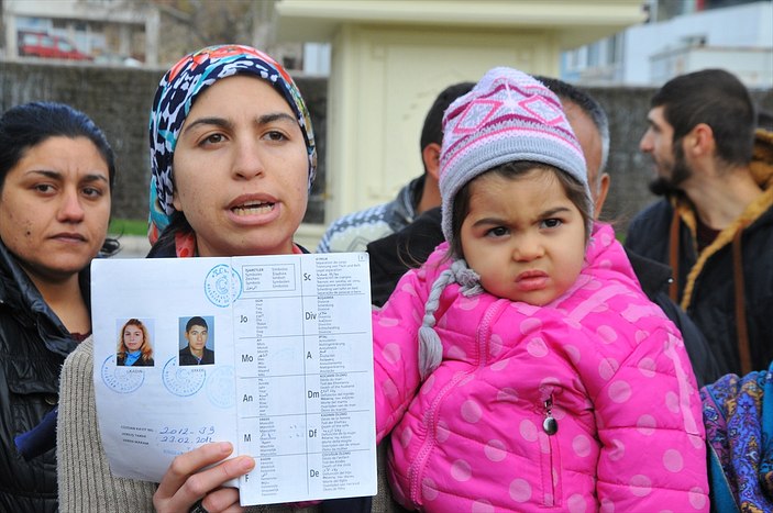 Erken yaşta evlenenlerle ilgili yasa Romanları sevindirdi