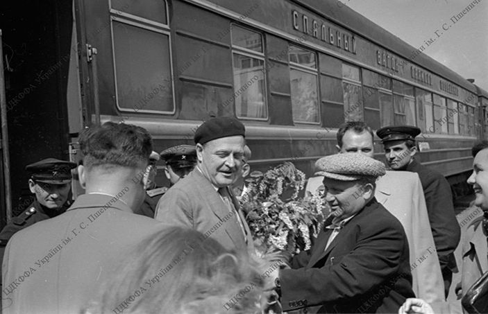 Nazım Hikmet'in bilinmeyen fotoğrafları ortaya çıktı