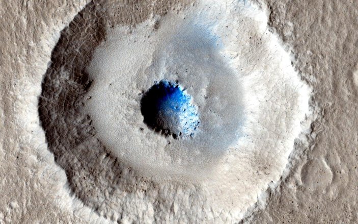 Mars'ta Superior büyüklüğünde buz kütlesi bulundu