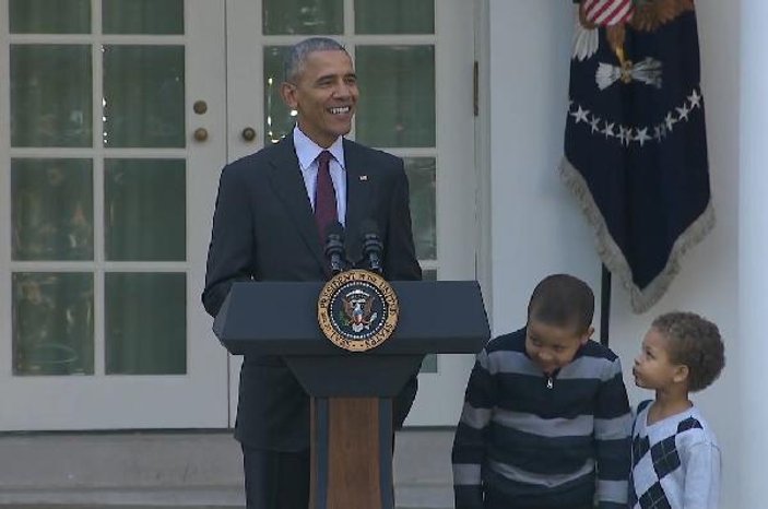 Obama ABD Başkanı olarak son kez iki hindiyi affetti