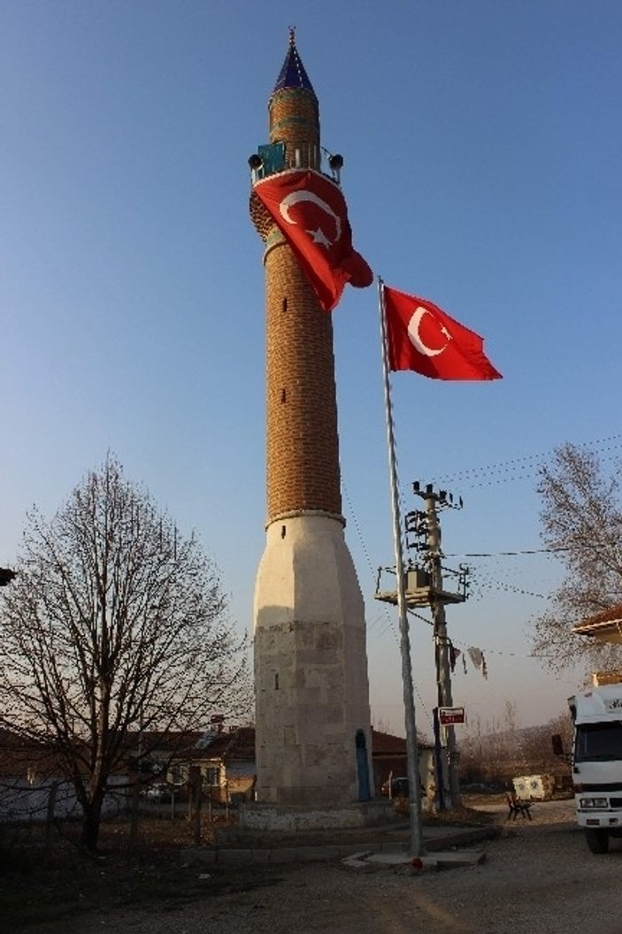 Bursa'da camisiz minare