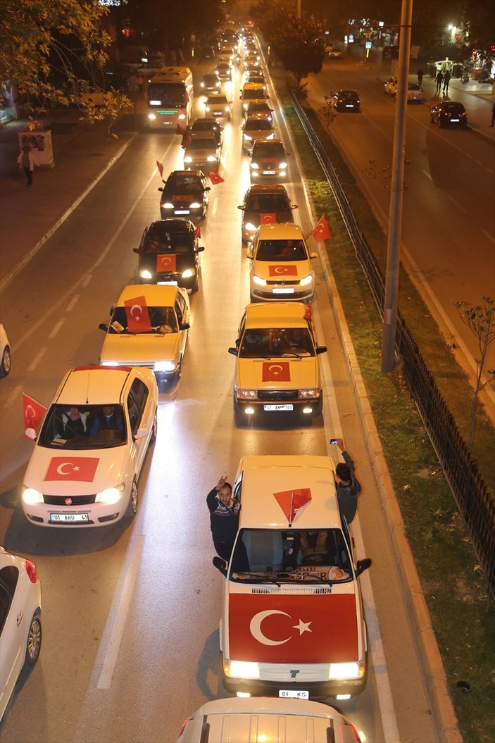 Adana'da valiliğe yapılan saldırı protesto edildi