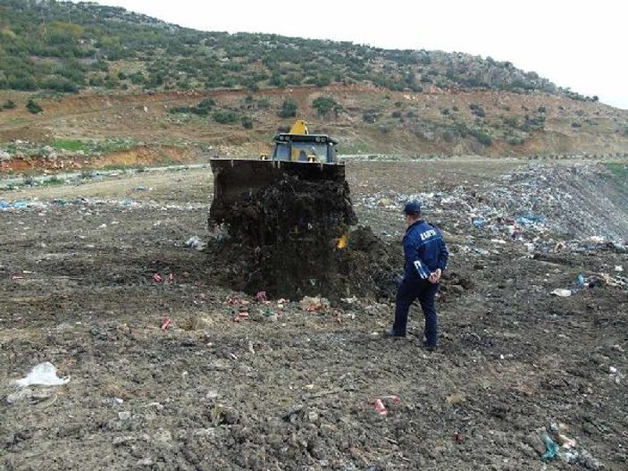 İslahiye’de kullanma tarihi geçen 1 ton gıda imha edildi