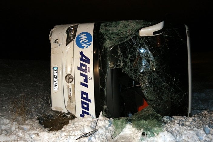Sivas'ta kaza: 33 yaralı