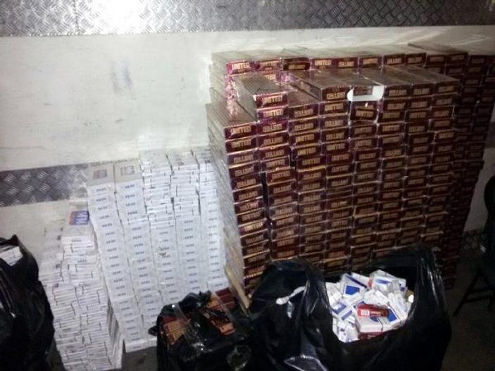 Kayseri'de 52 bin 900 paket kaçak sigara bulundu