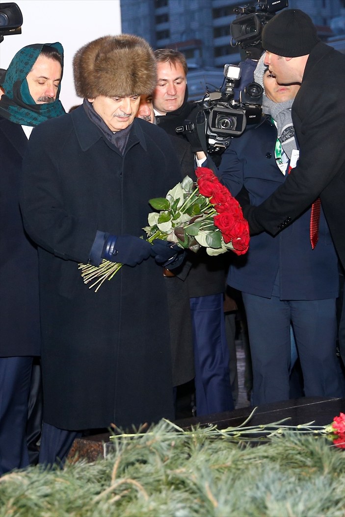 Başbakan Yıldırım Tataristan'da anıt açılışına katıldı