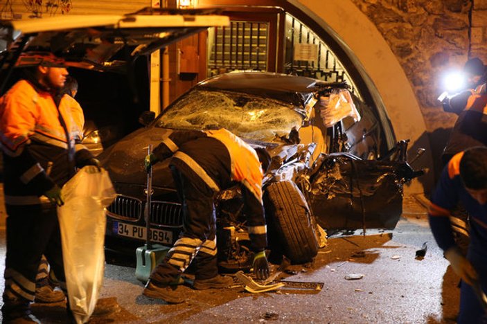 Beşiktaş'ta otomobil ile tanker çarpıştı