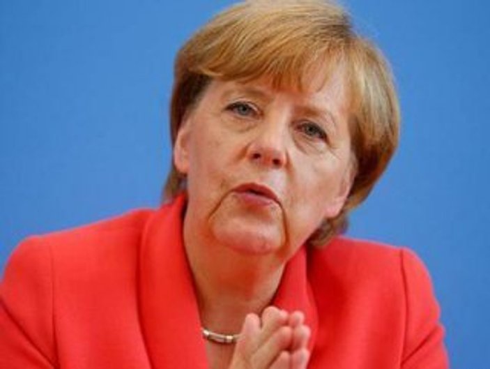 Alman basınından Merkel yorumu: Sonun başlangıcında