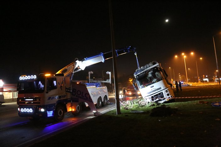 Denizli'de trafik kazası: 1 ölü 2 yaralı