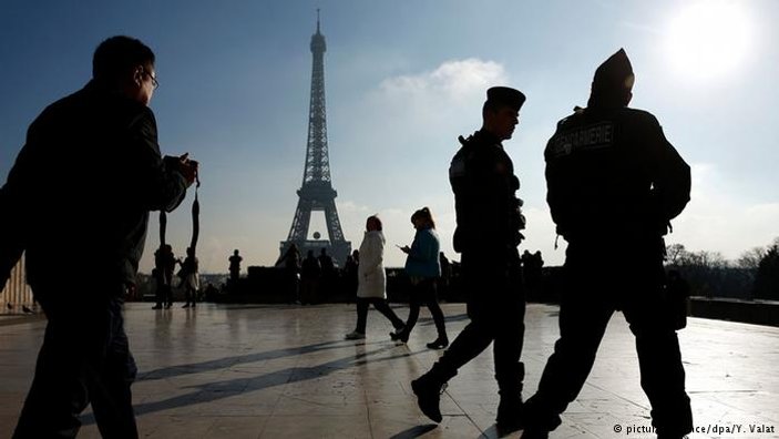 Fransa'da OHAL 5. kez uzatıldı