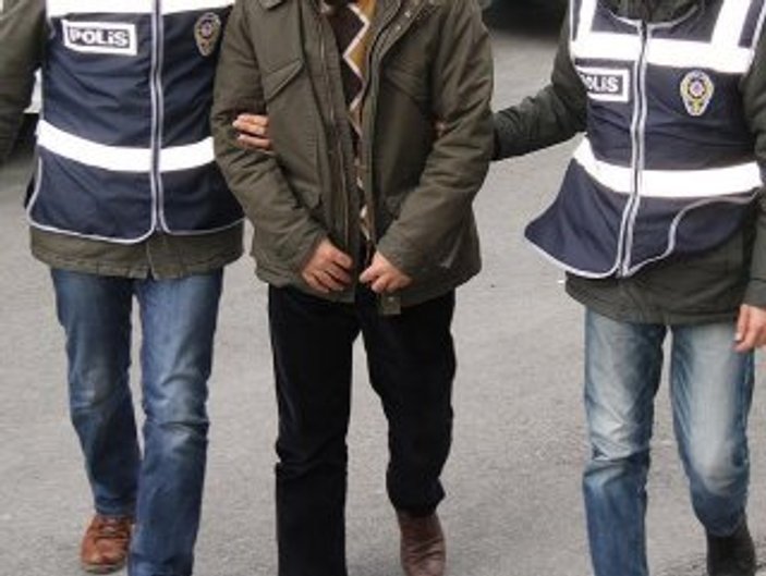 İzmir'de 7 işadamı FETÖ'den tutuklandı