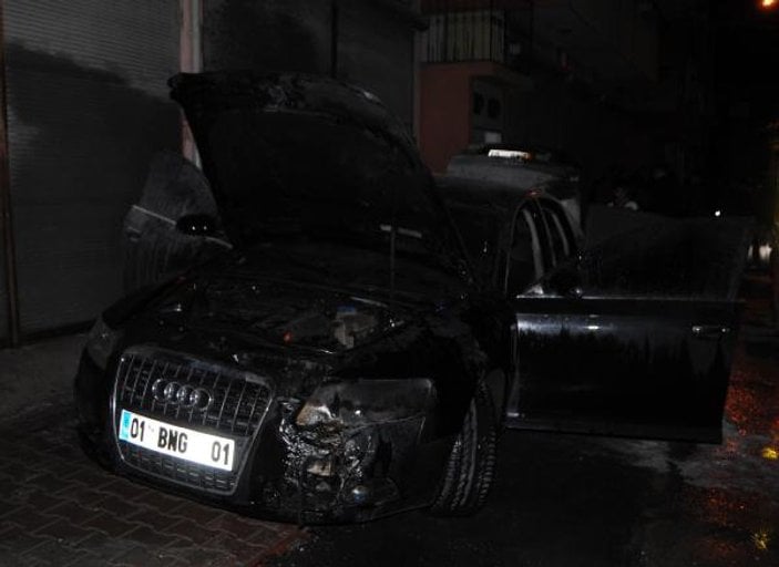 Adana'da otomobil kundaklandı