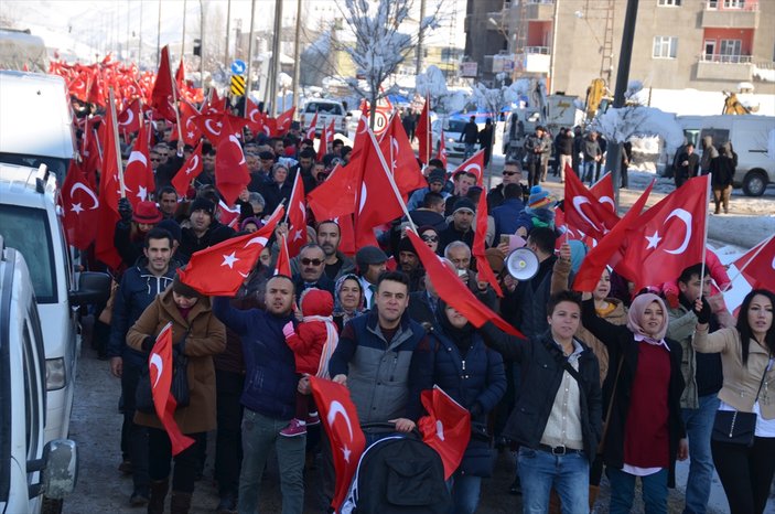 Yüksekova'da teröre lanet yürüyüşü