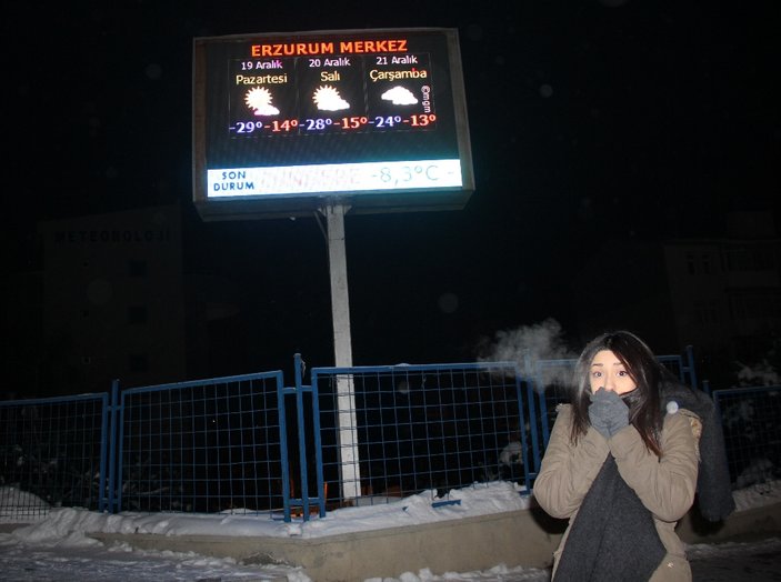 Erzurum'da keskin soğuk: Eksi 33