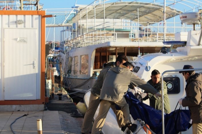 Ayvalık'ta mülteci teknesi battı: 5 ölü