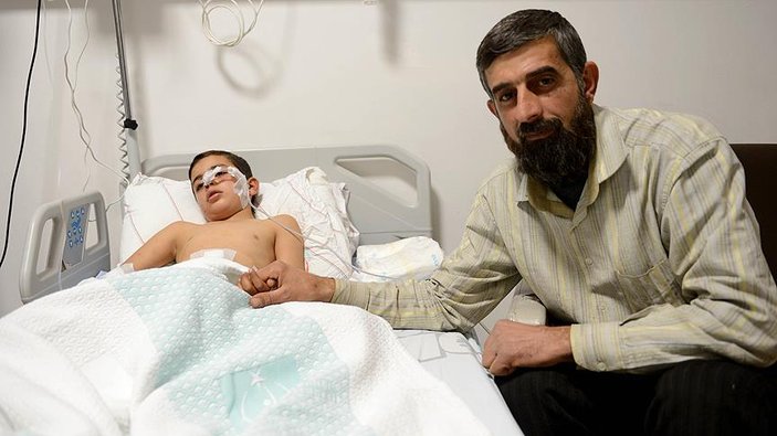 Suriyeli baba: Türk askeri olmasaydı oğlum ölmüştü