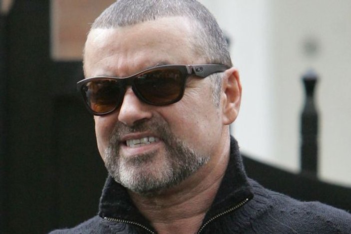 Ünlü şarkıcı George Michael evinde ölü bulundu