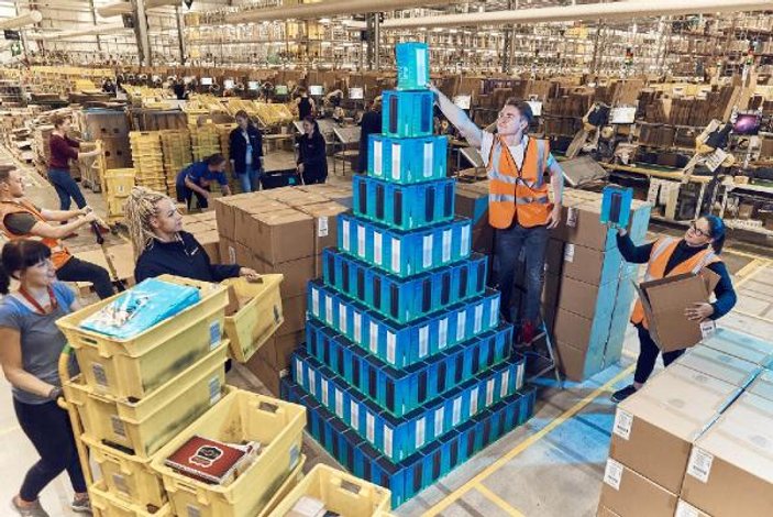 Amazon Noel tatilinde 1 milyar ürün sattı