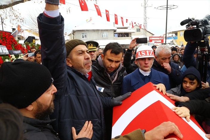 Fırat Kalkanı şehidi son yolculuğuna uğurlandı