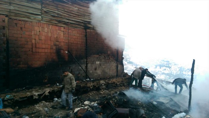 Karaman'da ev yangını: 3 ölü